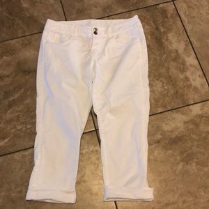 American Eagle capris